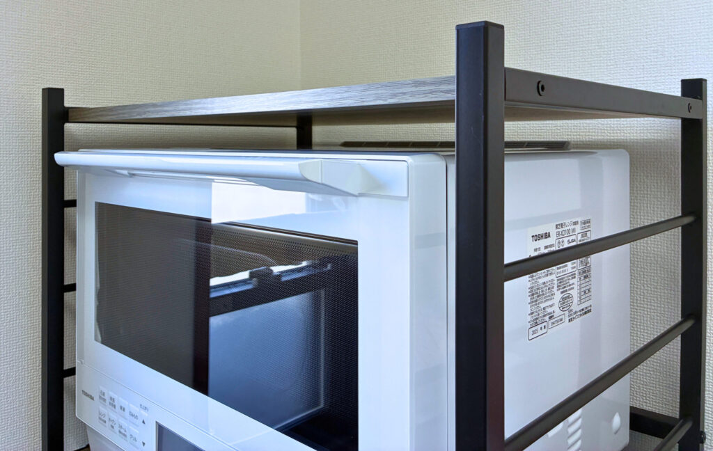 オーブンレンジの上の2cmの絶妙なスペース