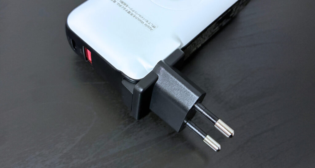 変換プラグの装着画像